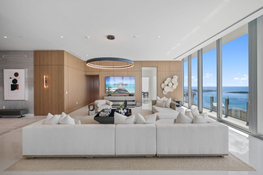 14-aston-martin-residences-miami-penthouse