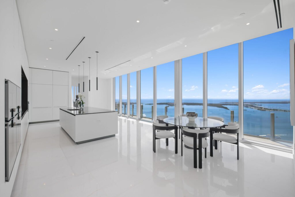 17-aston-martin-residences-miami-penthouse