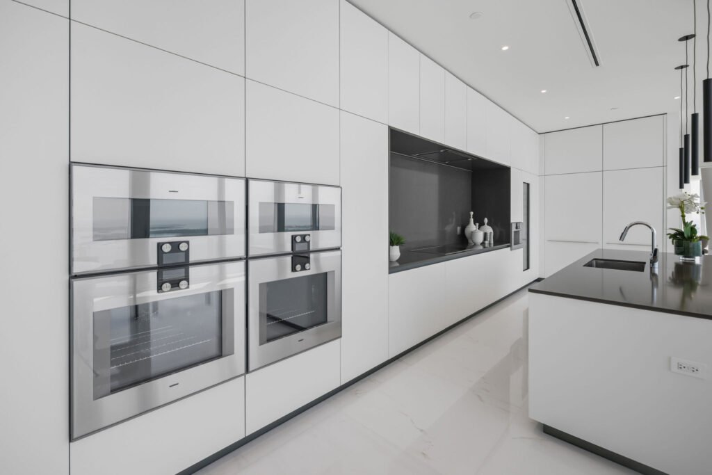 18-aston-martin-residences-miami-penthouse