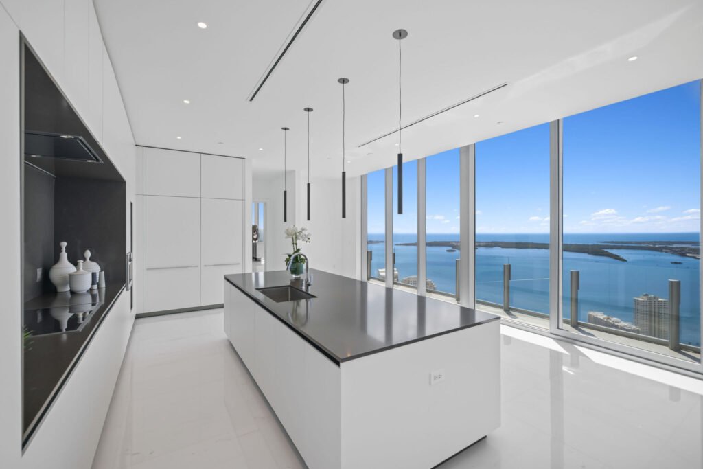19-aston-martin-residences-miami-penthouse