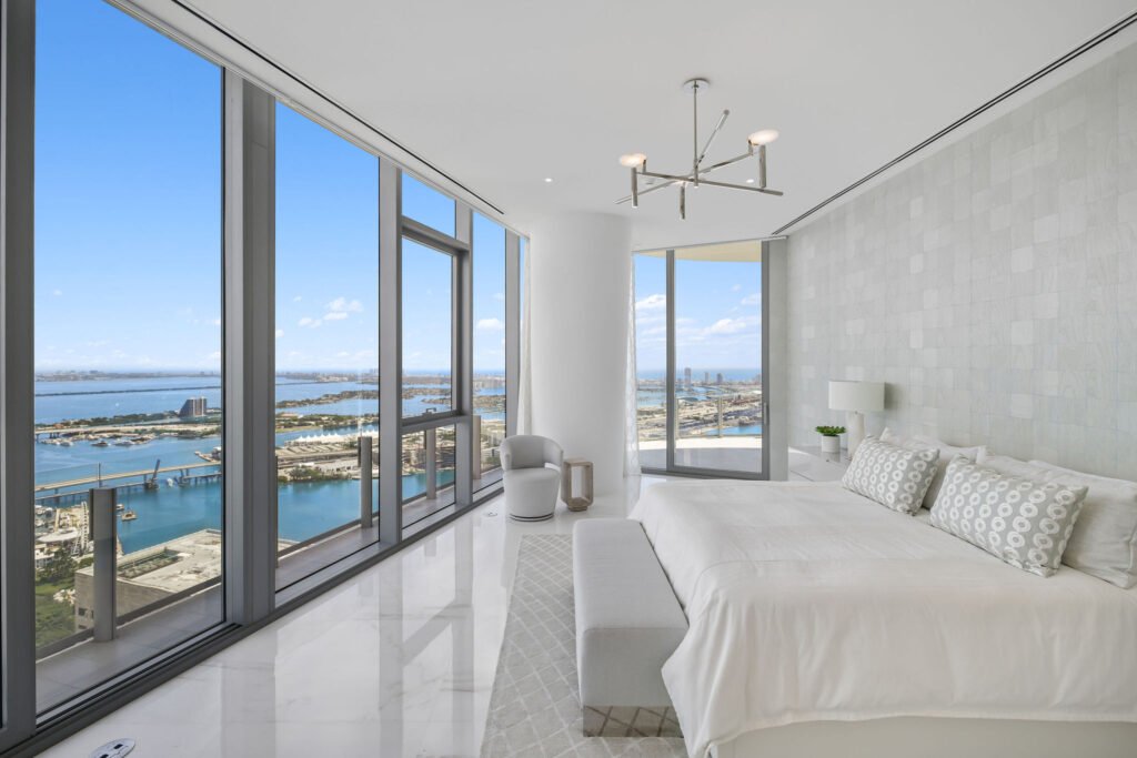 30-aston-martin-residences-miami-penthouse