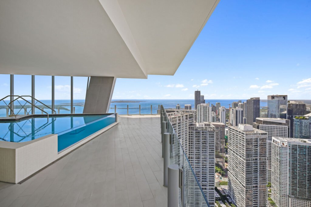 60-aston-martin-residences-miami-penthouse