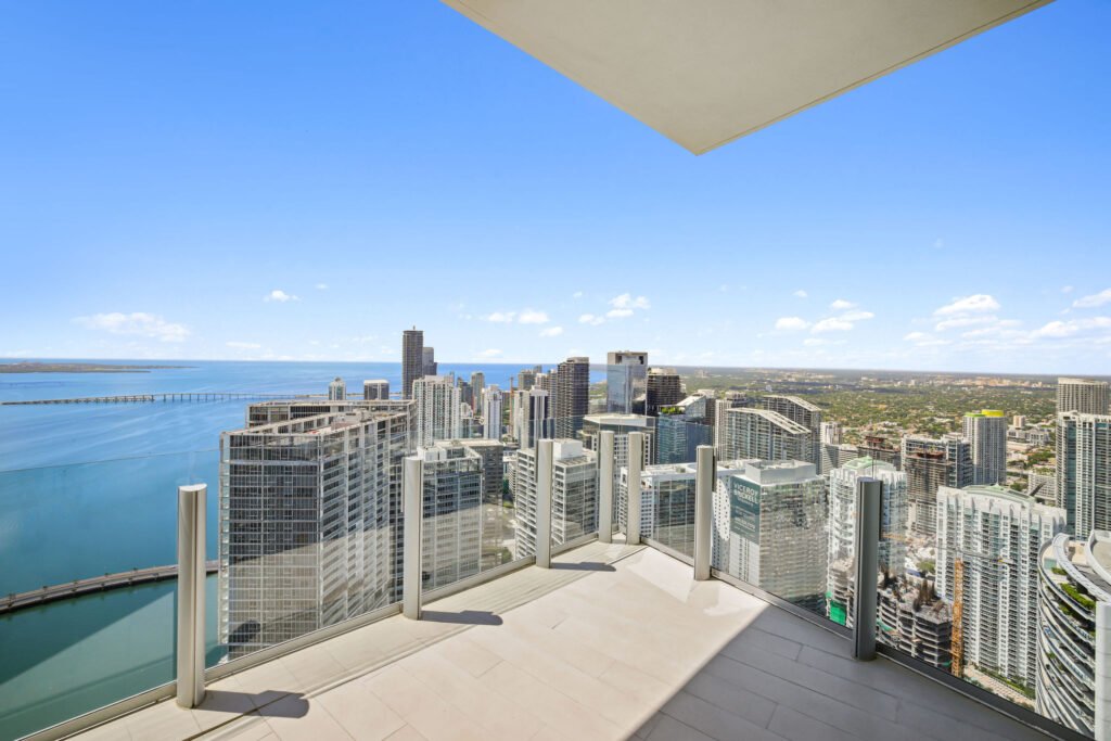 61-aston-martin-residences-miami-penthouse