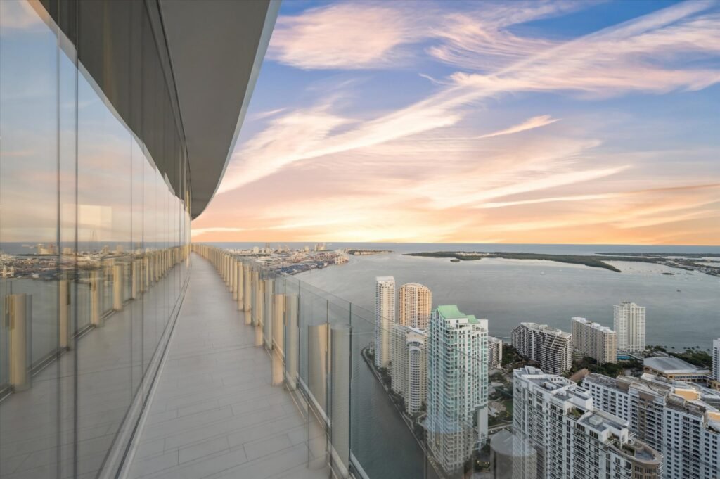 75-aston-martin-residences-miami-penthouse